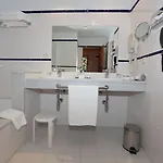 De Hotel 3*