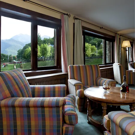 弗恩特德帕拉多酒店 3* 芬特德