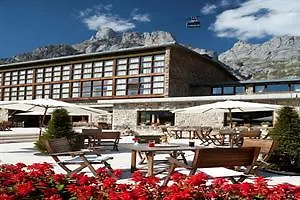 Hotel De 3*